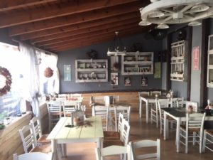 1-10-300x225 Με ρακί Διαβατά Ψαροταβέρνα