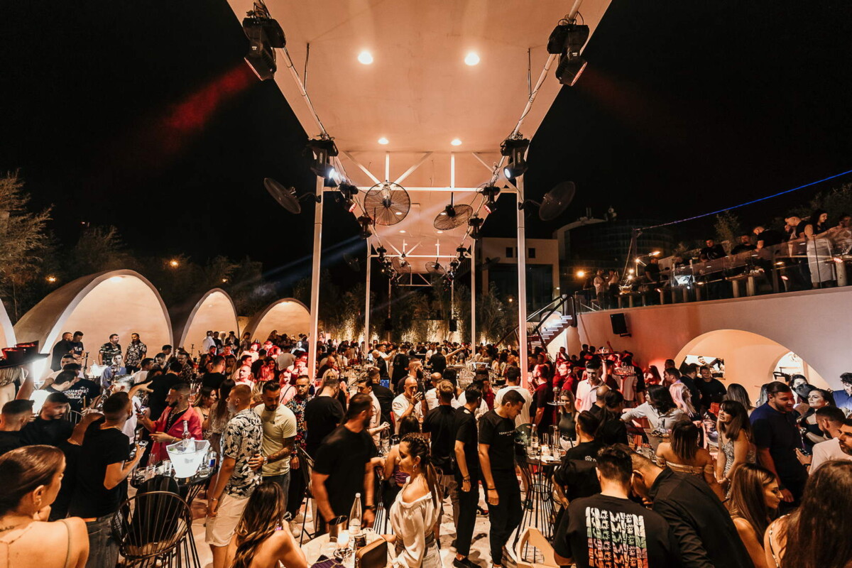 ATHENS STAGE ΤΡΕΙΣ ΓΕΦΥΡΕΣ ΓΩΓΩ ΤΣΑΜΠΑ ΨΑΛΤΗΣ ΤΙΜΕΣ ΤΗΛΕΦΩΝΟ ΚΡΑΤΗΣΗ 2026