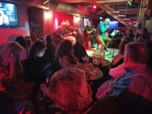 318526155_445554014440358_425901879281769438_n-300x225 Ταβέρνες Εστιατόρια με Ζωντανή Μουσική Θεσσαλονίκη 2026