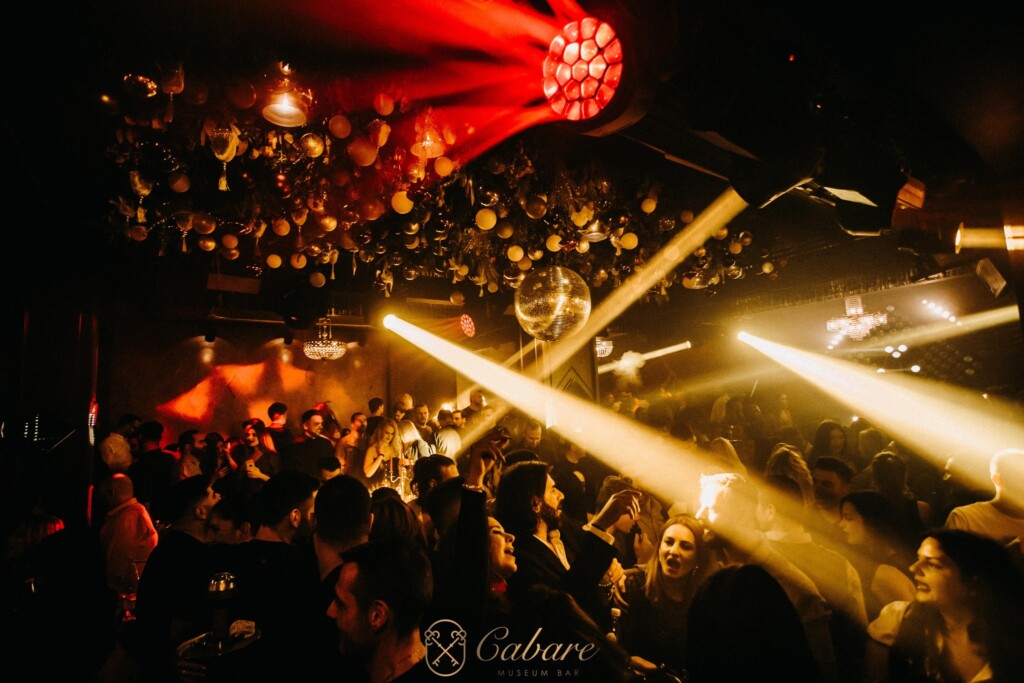 319693807_830631614869399_4604066636320280534_n-1024x683 Cabare Club Θεσσαλονίκη Τσαλίκης