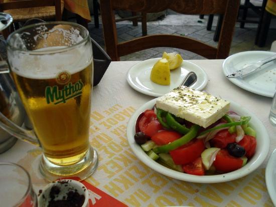 H ΩΡΑΙΑ ΠΕΝΤΕΛΗ Εστιατόριο Αθήνα 2026