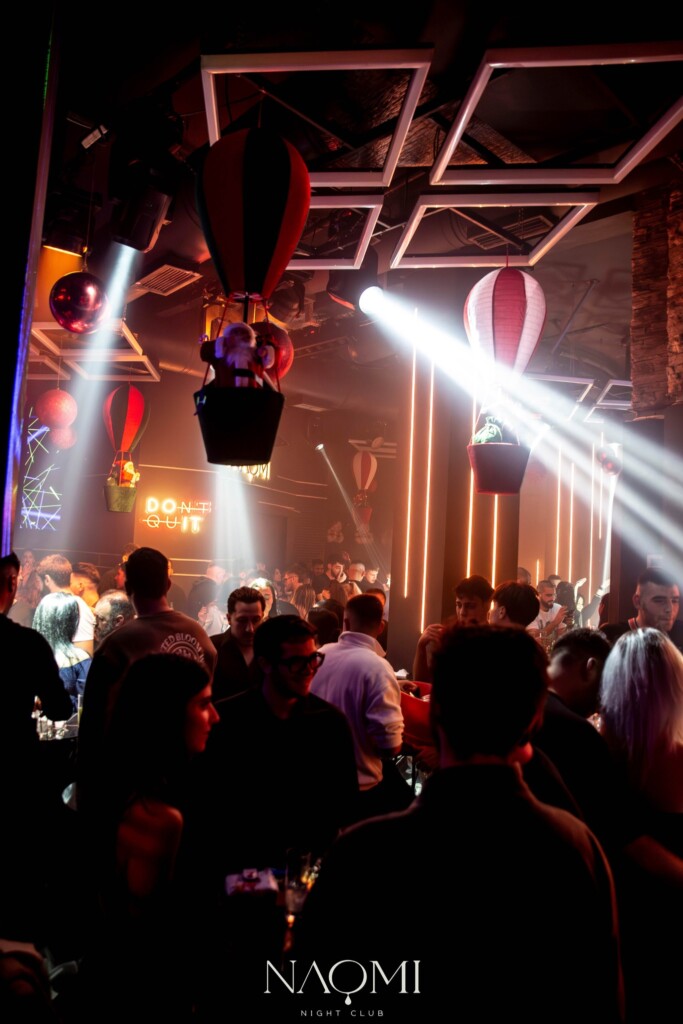 468925714_122203959980035313_5163427137864163390_n-683x1024 Naomi Club Θεσσαλονίκη Λαδάδικα Τηλέφωνο