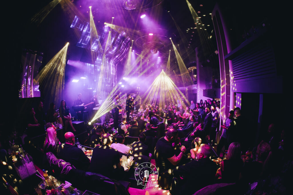 487479772_1062229359264169_7596843239483175498_n-1024x683 Μάκης Δημάκης Βίλυ Ραζή Θεσσαλονίκη Ensayar 2026