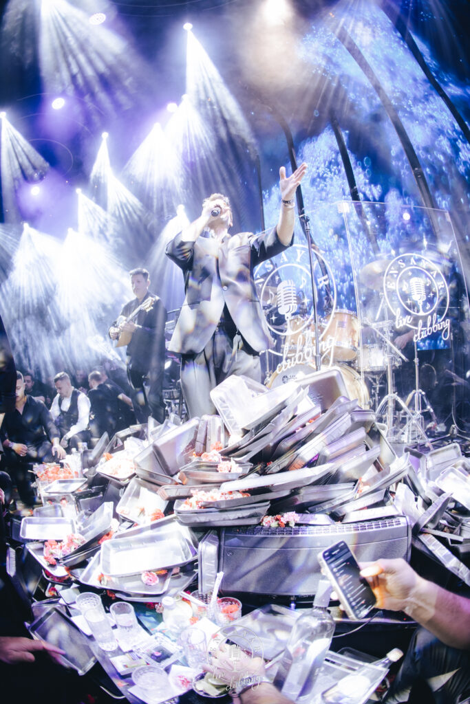 487790412_1062229632597475_5316559426688275036_n-683x1024 Μάκης Δημάκης Βίλυ Ραζή Θεσσαλονίκη Ensayar 2026