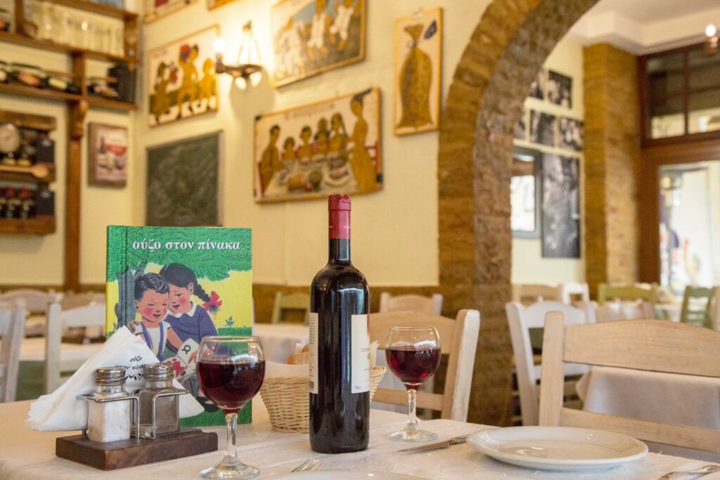 57039870_2429157777103921_4992413205402746880_n-1024x683 Ούζο στον Πίνακα Ρεμπετάδικο Θεσσαλονίκη Τηλέφωνο