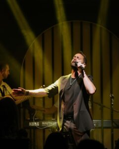 581992340_812688451392931_8464114269359448695_n-240x300 Madonna Club Λαδάδικα Θεσσαλονίκη Βρεττός