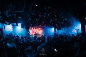 601328188_836000796015438_544340032677857616_n-300x200 Cabare Club Θεσσαλονίκη Τσαλίκης