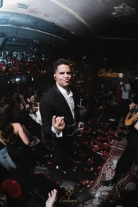 601359102_834754462806738_1293228576733245146_n-200x300 Cabare Club Θεσσαλονίκη Τσαλίκης