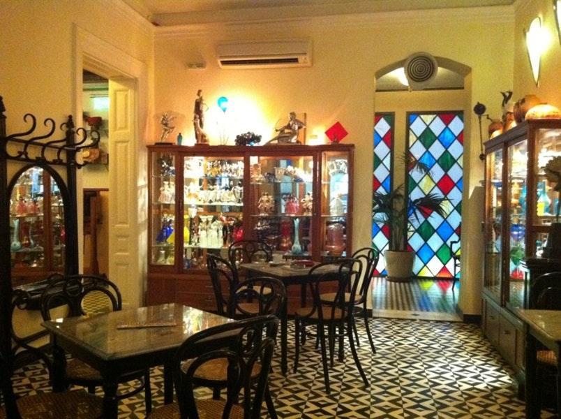 730 Μουσικά Μεζεδοπωλεία Αθήνα