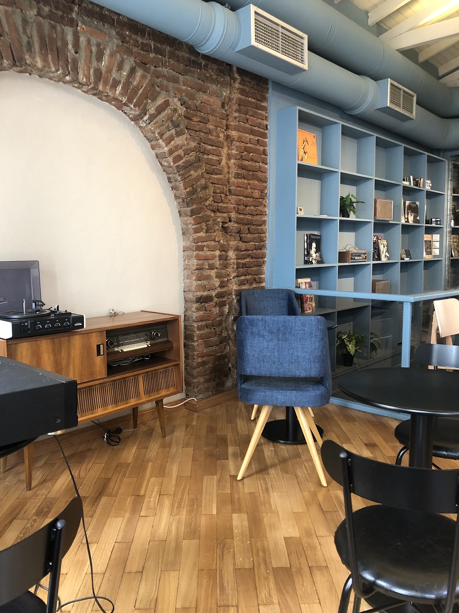 Ράδιο Σάρωθρον Cafe Bar Θεσσαλονίκη 2026