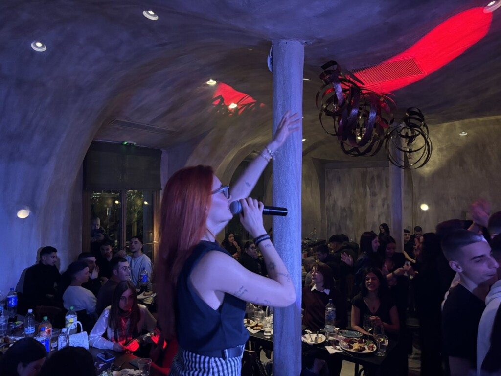 viber_image_2025-02-11_08-52-00-274-1024x768 Merlot Σκηνή Ρεμπετάδικο Λαδάδικα Θεσσαλονίκη