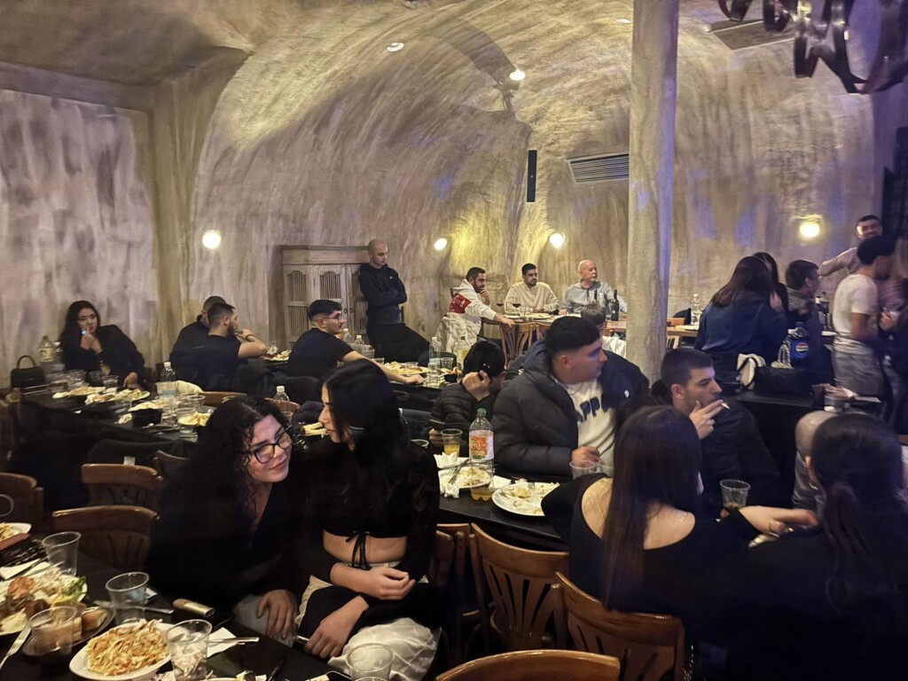 viber_image_2025-02-11_08-52-00-944-1024x768 Merlot Σκηνή Ρεμπετάδικο Λαδάδικα Θεσσαλονίκη