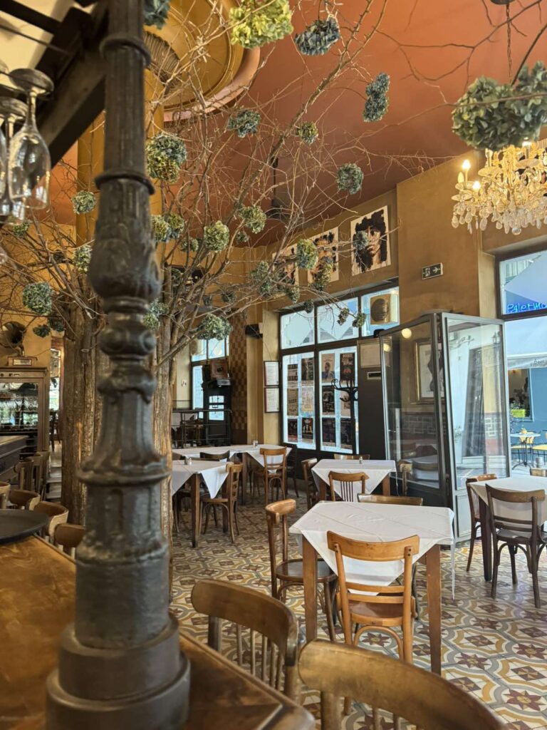 viber_image_2026-01-09_10-44-37-244-768x1024 Ντορέ Ρεμπετάδικο Λευκός Πύργος Θεσσαλονίκη