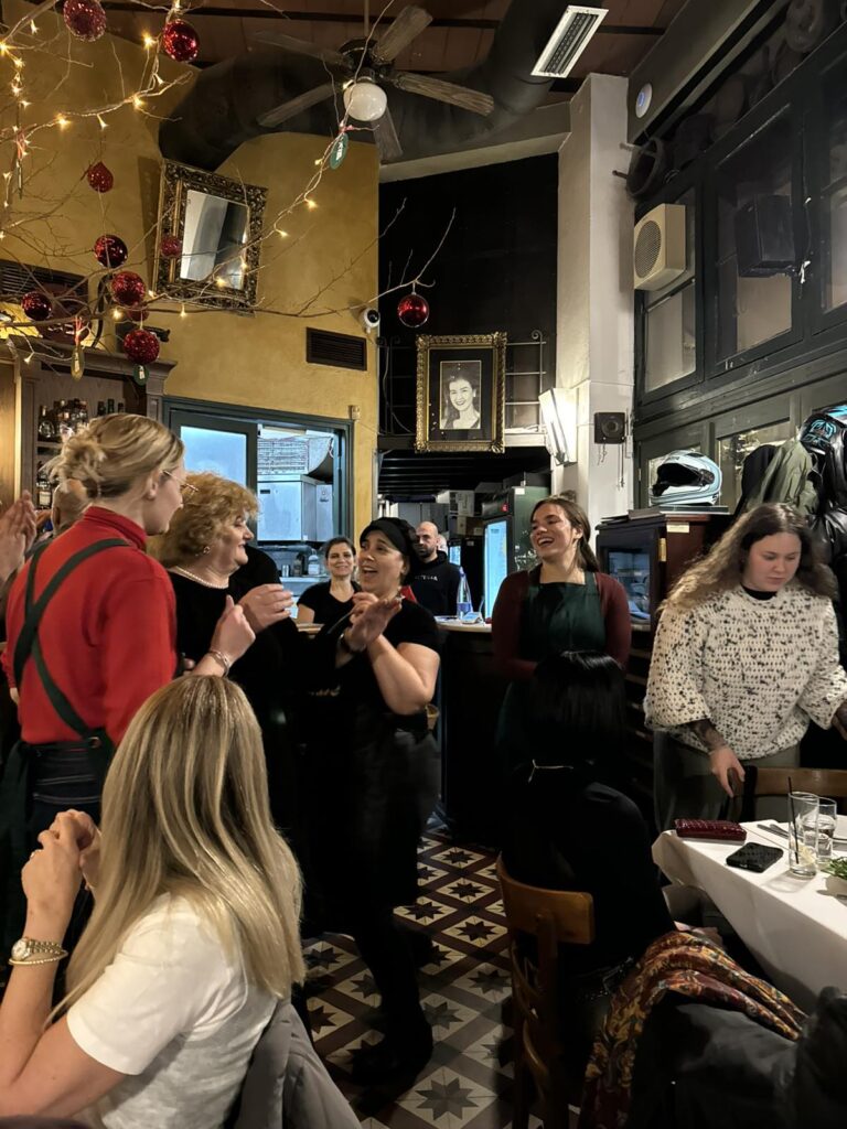 viber_image_2026-01-09_10-51-29-133-768x1024 Ντορέ Ρεμπετάδικο Λευκός Πύργος Θεσσαλονίκη